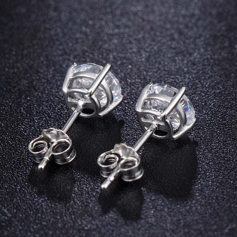 Elliora Round Diamond Studs