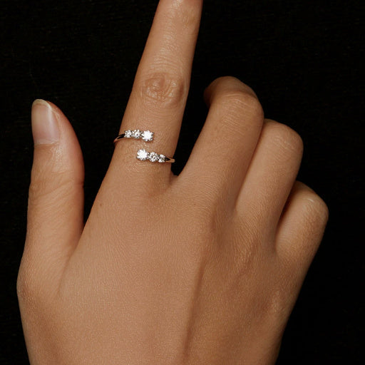 Elliora Lyra Ring